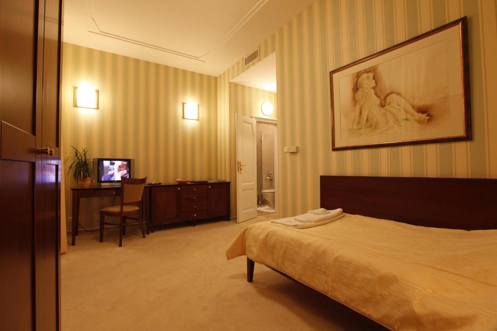 Hotel Sandor Pavillon Piest'any Camera foto